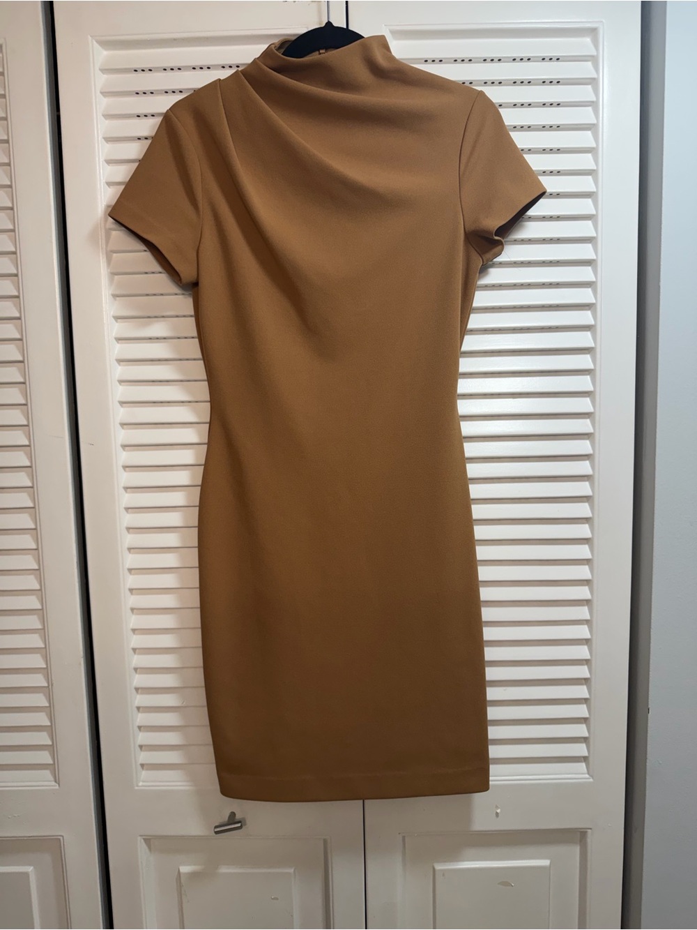 Alexia Admor Short-Sleeve Mock Neck Mini Dress in Camel